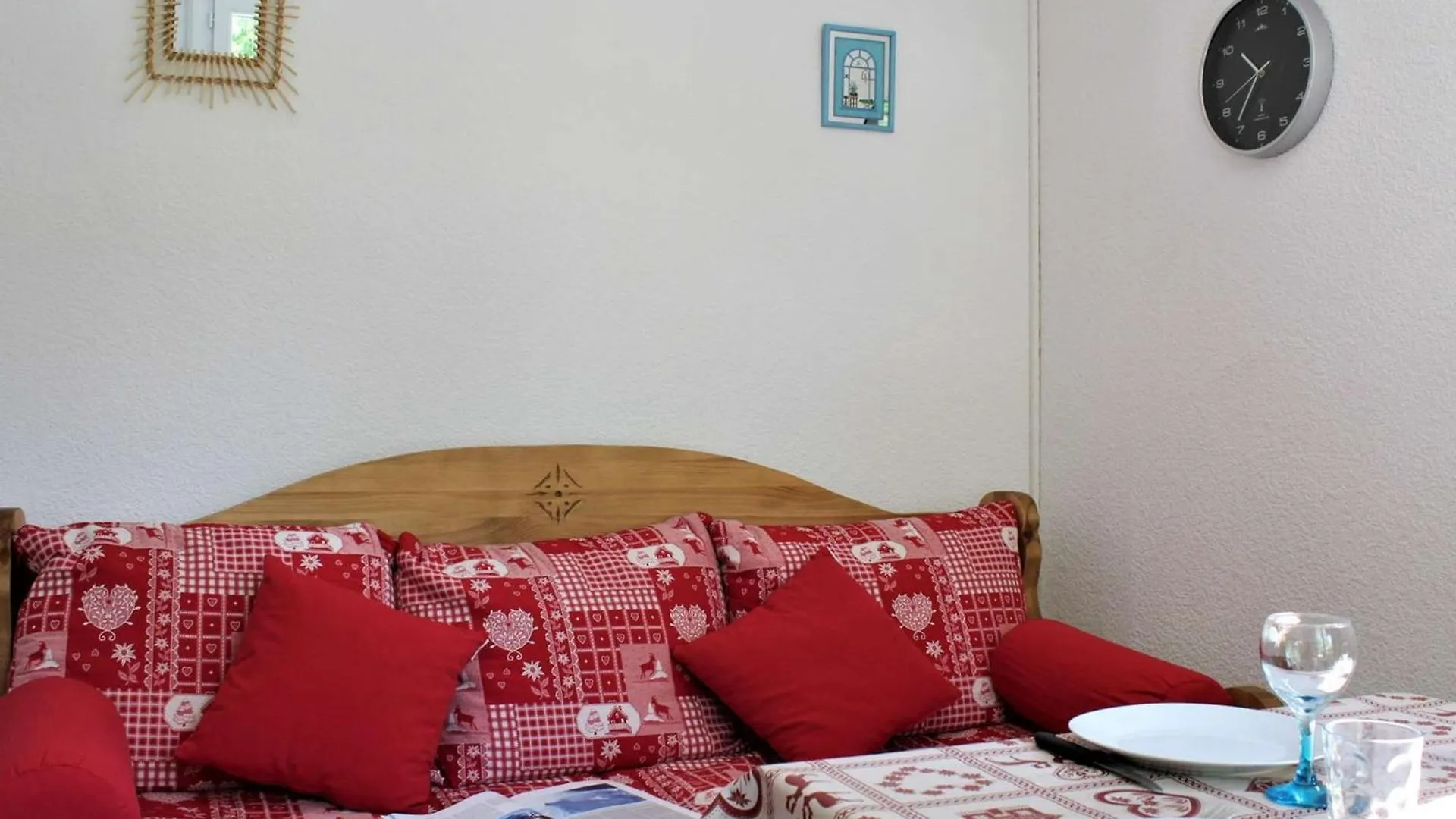 Studio 4 Pers. Avec Balcon Sud, Calme, Parking Gratuit - Risoul 1850 - Fr-1-330-567 Lägenhet
